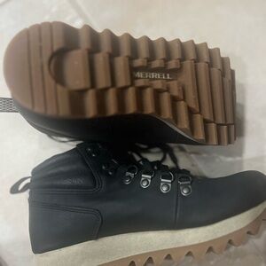 Merrell Black and Tan Women's Alpine Hiking Boots